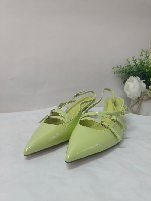 2026 New Summer Elegant & Sophisticated Women's Stiletto Sandals with Buckle Closure