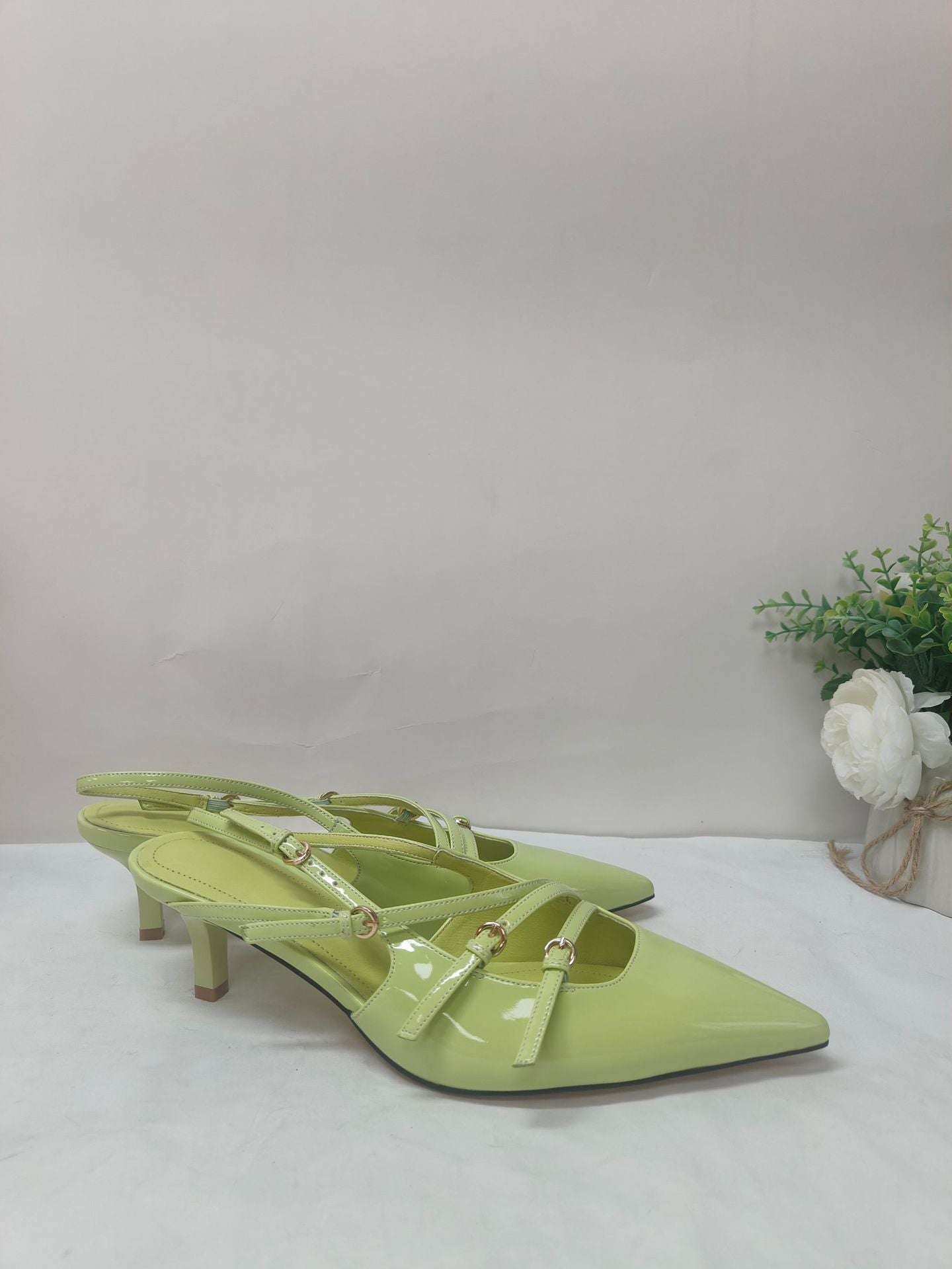 2026 New Summer Elegant & Sophisticated Women's Stiletto Sandals with Buckle Closure